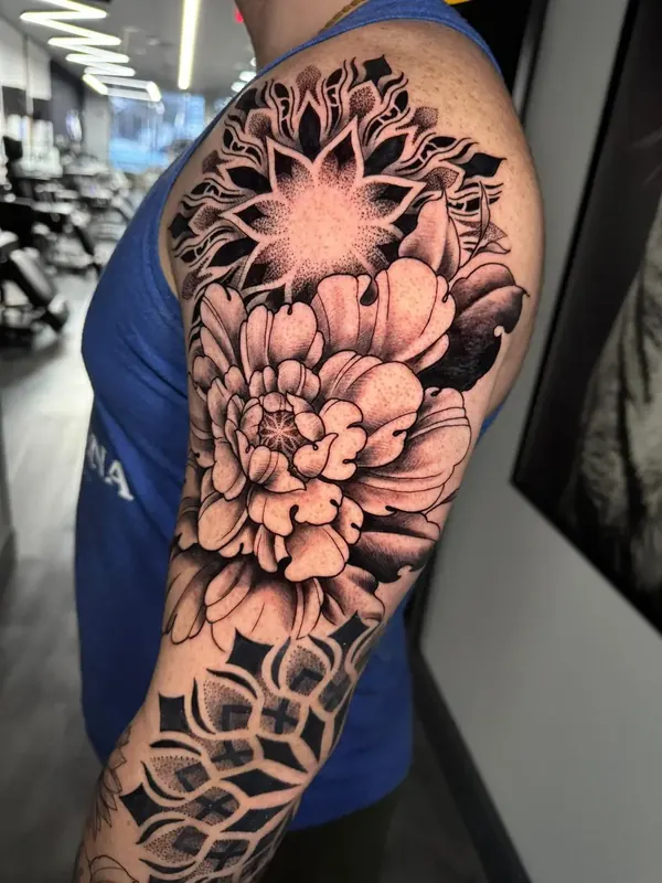 Geometric tattoo by Casa Ink