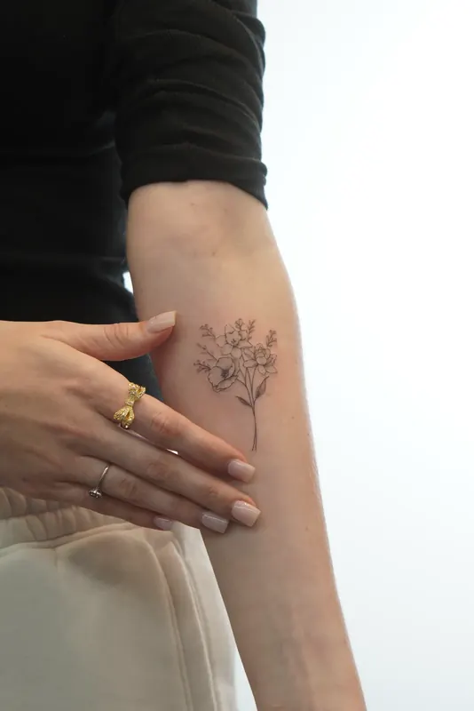 Fine line tattoo by Casa Ink