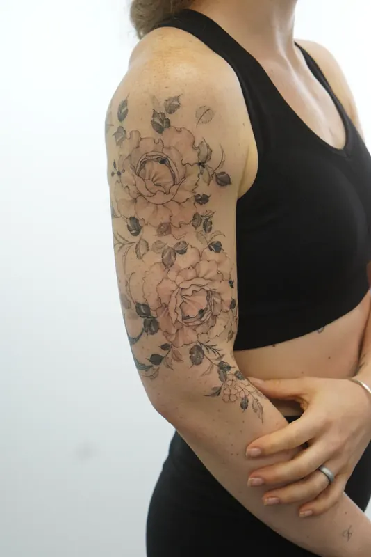 Fine line tattoo by Casa Ink